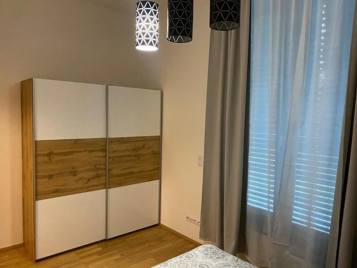 Apartment Holesovice Parking Prague